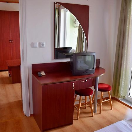 Royal Hostel Varna Ngoại thất bức ảnh
