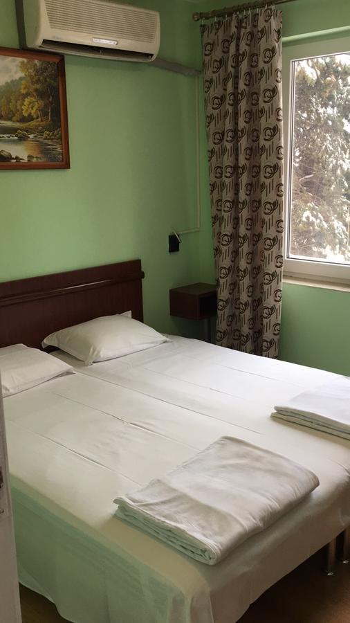 Royal Hostel Varna Ngoại thất bức ảnh