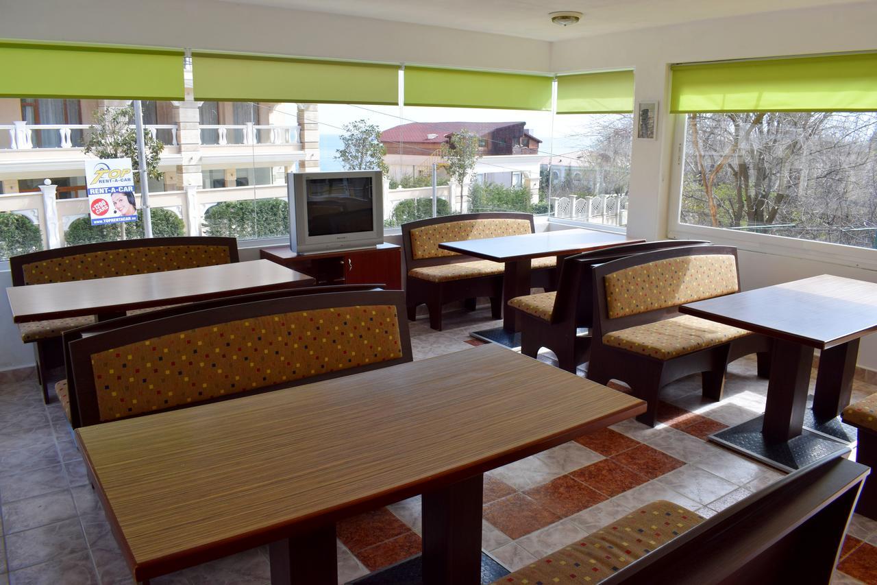 Royal Hostel Varna Ngoại thất bức ảnh